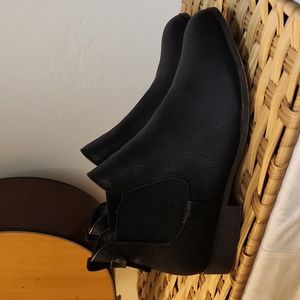 Madden girl black ankle boots size 8